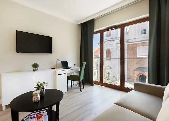 Liza Lux I Old Town 波兹南