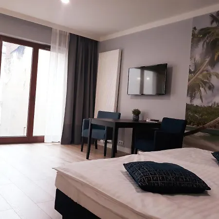 Liza Lux I Old Town *